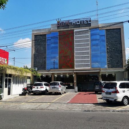 Dom Hotel Jogja Ngaglik Екстериор снимка