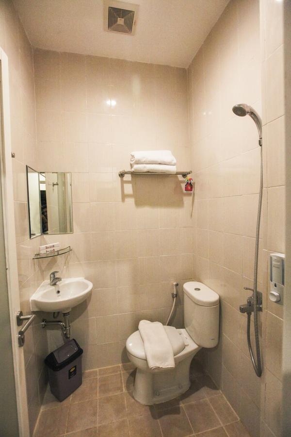 Dom Hotel Jogja Ngaglik Екстериор снимка